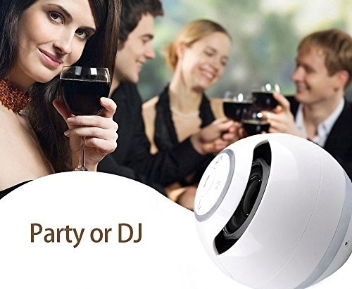 A18 Wireless BT Round Shape Speaker FM TF Card USB Audio Creative Portable Mini Subwoofer as Gift Wireless Speakers