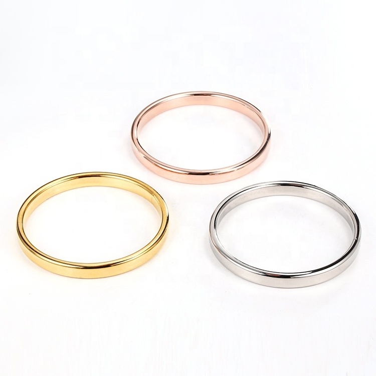 Classic fashion round saudi arabia gold bangles designs 18K gold bangles stainless steel jewelry for women