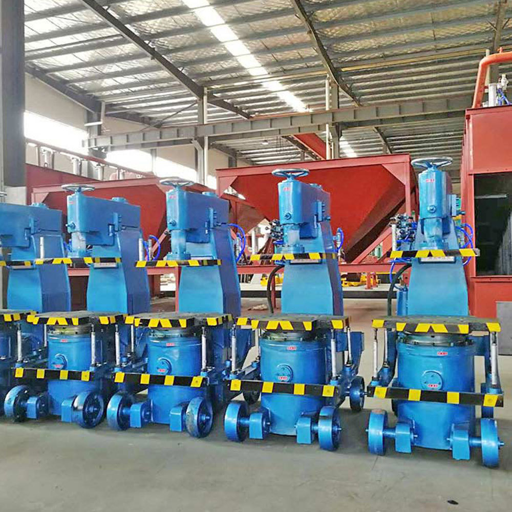 Green sand jolt squeeze casting molding machine