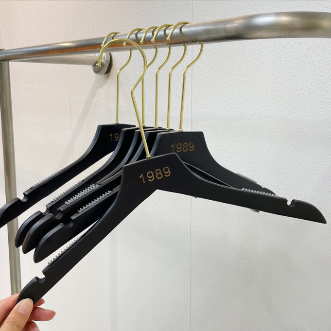 Custom Premium Shirt Coat Adult Clothes Hanger Wooden Suit Pant Hangers Gold Hook Clip Luxury Black Wood Hangers With Logo