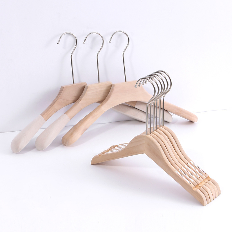 JINSHENG Manufacture Gold Metal Hook White Black Coat Wooden Hangers For Clothes Hanger And Hooks