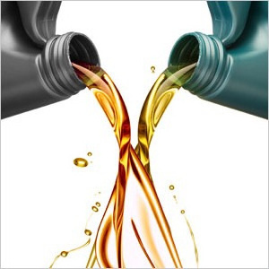 OEM Factory Price 10W40 Motor Engine Oil Additive 1 5w40 5w30 15w40 20w50 Car Engine Oil And Lubricants