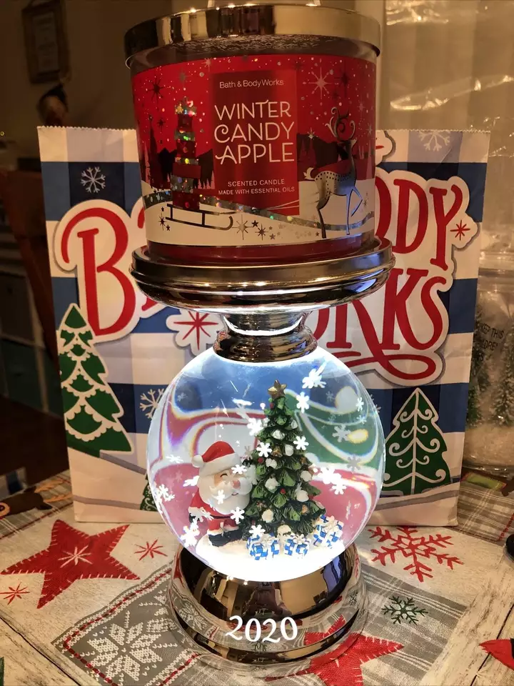 Bath And Body Works Water Globe Santa Pedestal 3-Wick Candle Holder