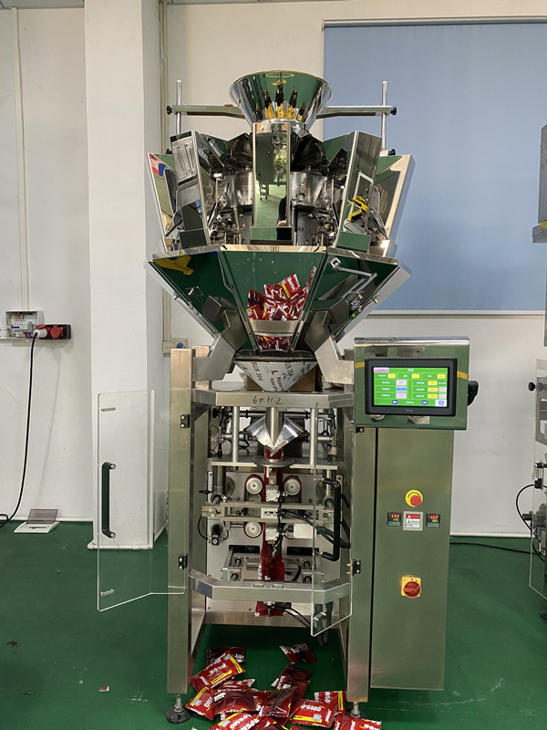 High Accuracy Automatic Chips/Nuts Filling And Packing Machine