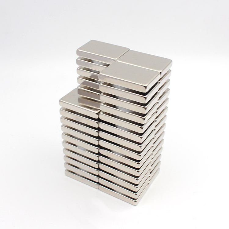 High Performance Neodymium Block Magnet Magnetic 30X20x2 Nicuni 30X10x5 Mm Magnet