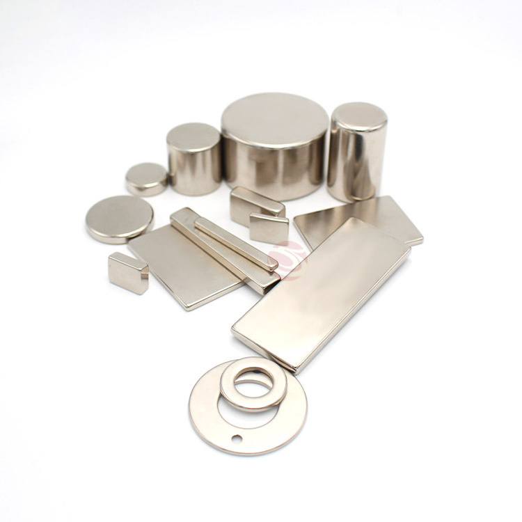 Manufacturer Strong Round Ndfeb  Permanent Magnet N35 N50 N52 Rare Earth Neodymium Cylindrical Magnets