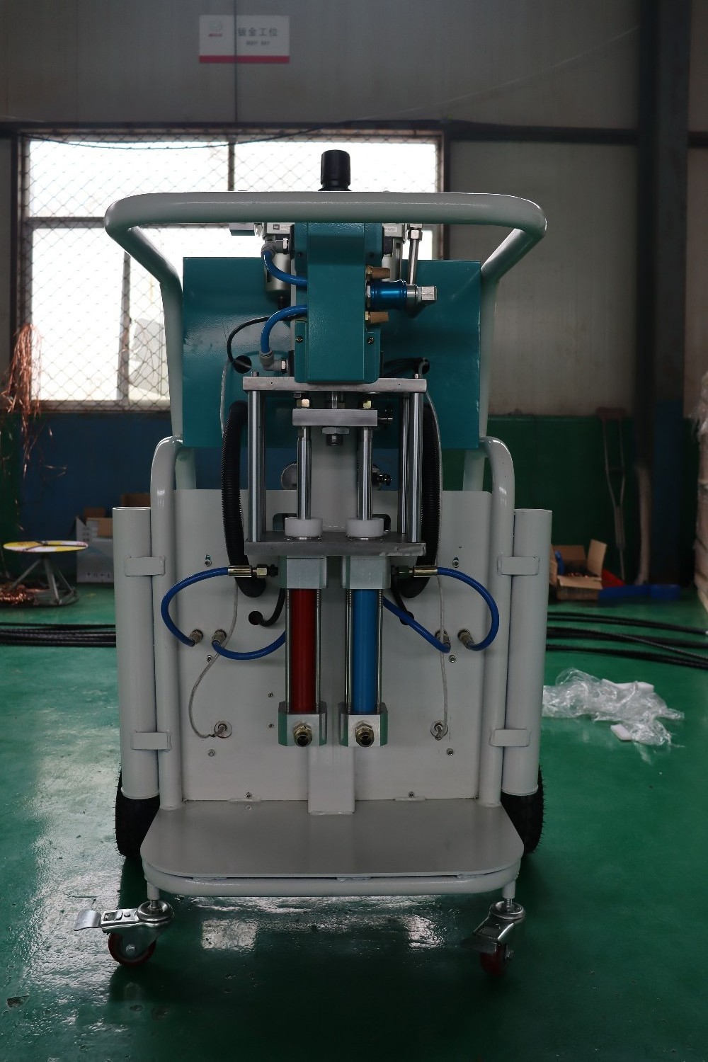 Best price Flexible Spray Polyurethane PU gasket Foam Insulation pouring machine