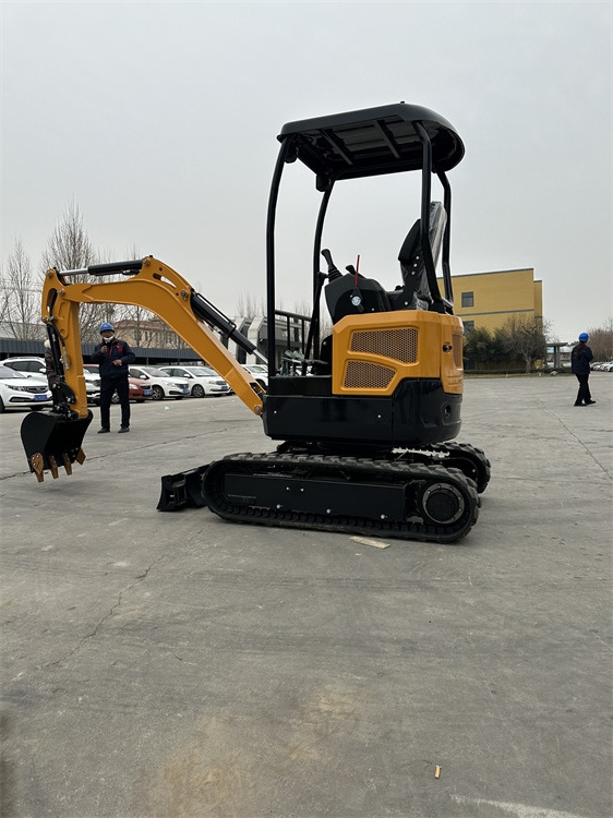 Red Mini excavator 2.0ton for sale with factory price Komatsu pc01  excavator