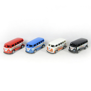 2022 promotional toys cheap price small pull back bus plastic toy school bus