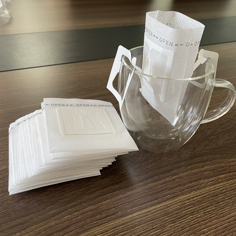 Style Eco-friendly Paper Coffee Filter Drip Bag Disposable Portable Hand Pushed Tea Filter Paper Bag Hanging Ear Coffee Strainer