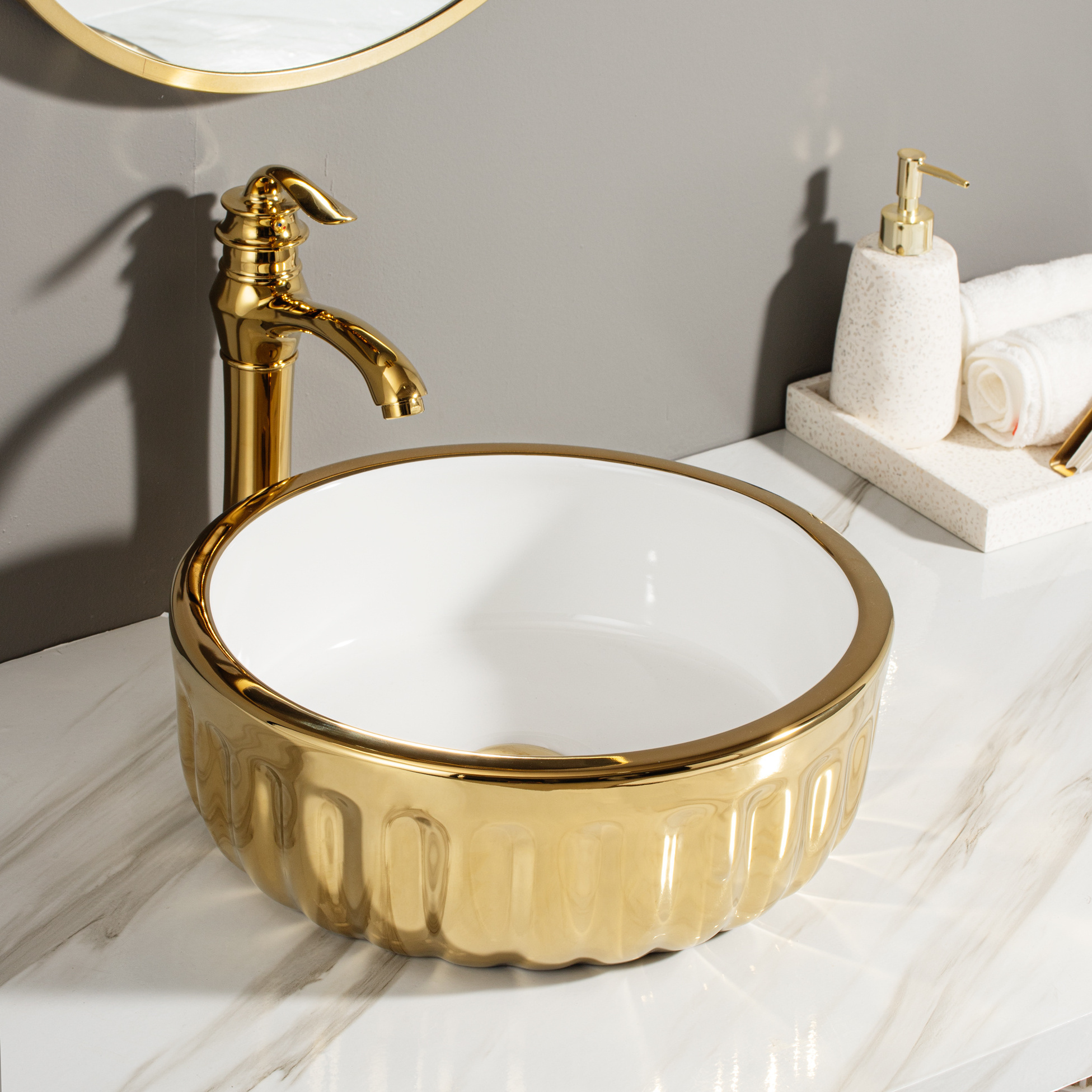 Luxury bathroom high end porcelain rose gold bathroom sink round circular colored wash basin