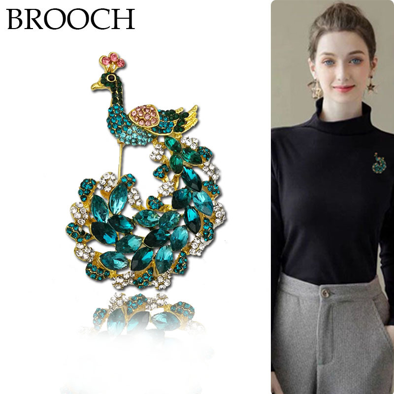 The latest design and chic zinc alloy crystal peacock brooch European and American style women's jewelry brooch