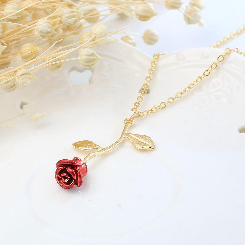 New Fashion Couple Gifts Gold Chain Red Stereoscopic Vertical Flower Pendant Rose Necklace For Women