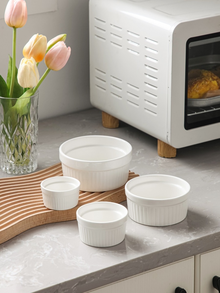 Professional manufacturer Ceramic Ramekins Porcelain Souffle Dishes Ramekins for Creme Brulee and Pudding Cup