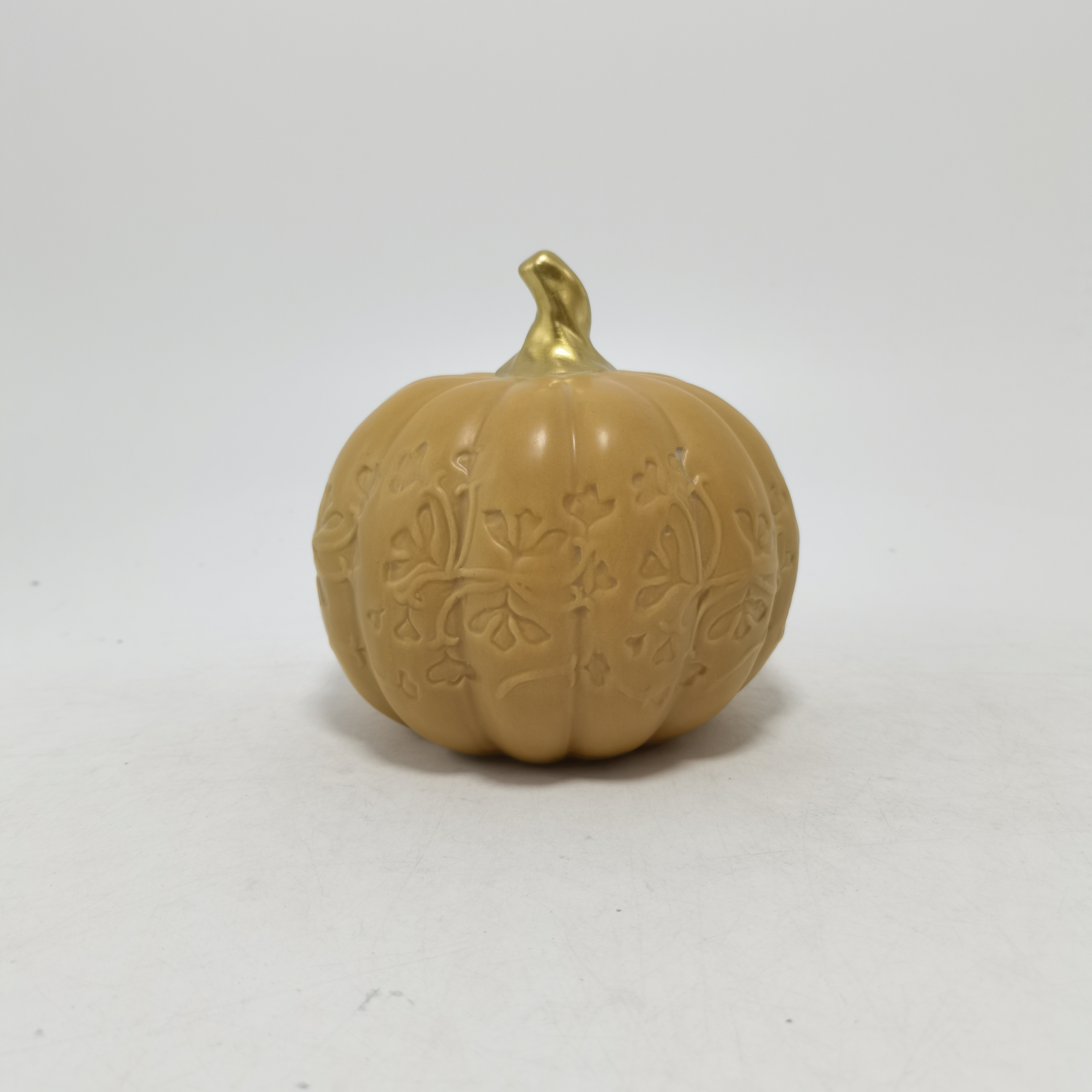 Chinese manufacturer Wholesale artificial ceramic pumpkins Halloween Thanksgiving Autumn harvest festival Ceramic handicraft