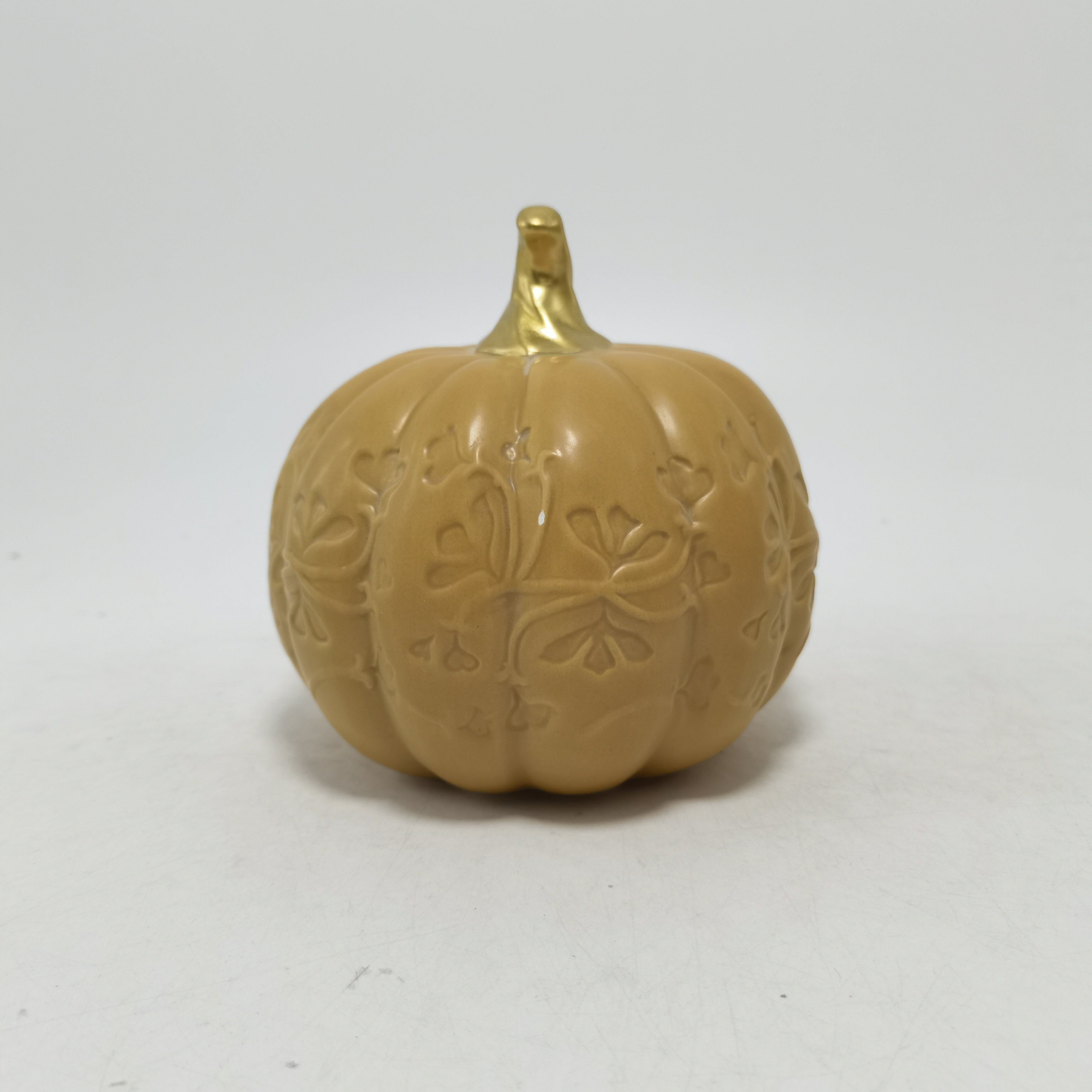 Chinese manufacturer Wholesale artificial ceramic pumpkins Halloween Thanksgiving Autumn harvest festival Ceramic handicraft