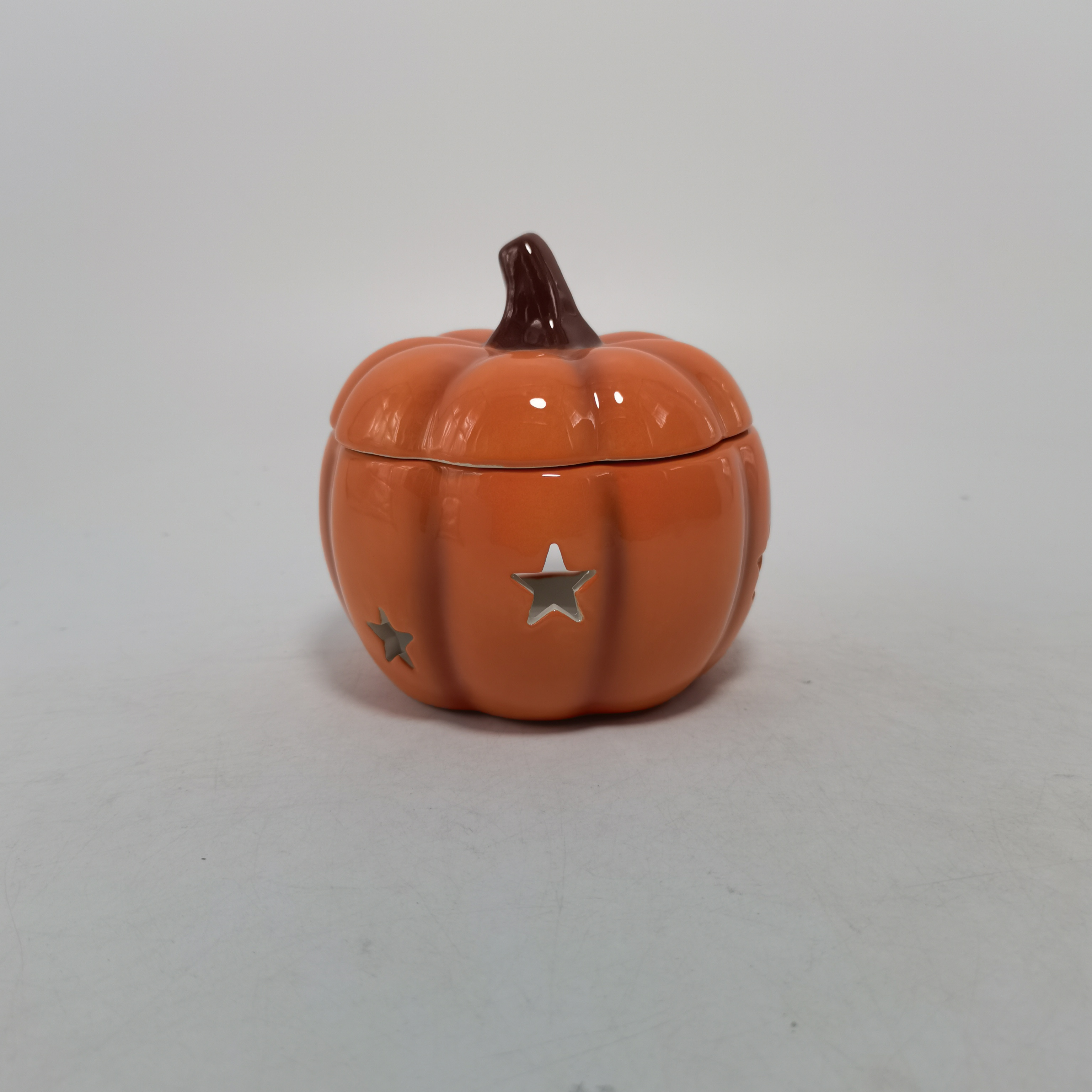 Custom unique design Ceramic pumpkin Wax burner Oil burner Tea lantern Aromatherapy stove Spice stand