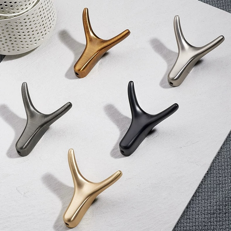 Modern Zinc Alloy OX Horn Shape Cloth Hook Home Wall Black Gold Bathroom Kitchen Hooks