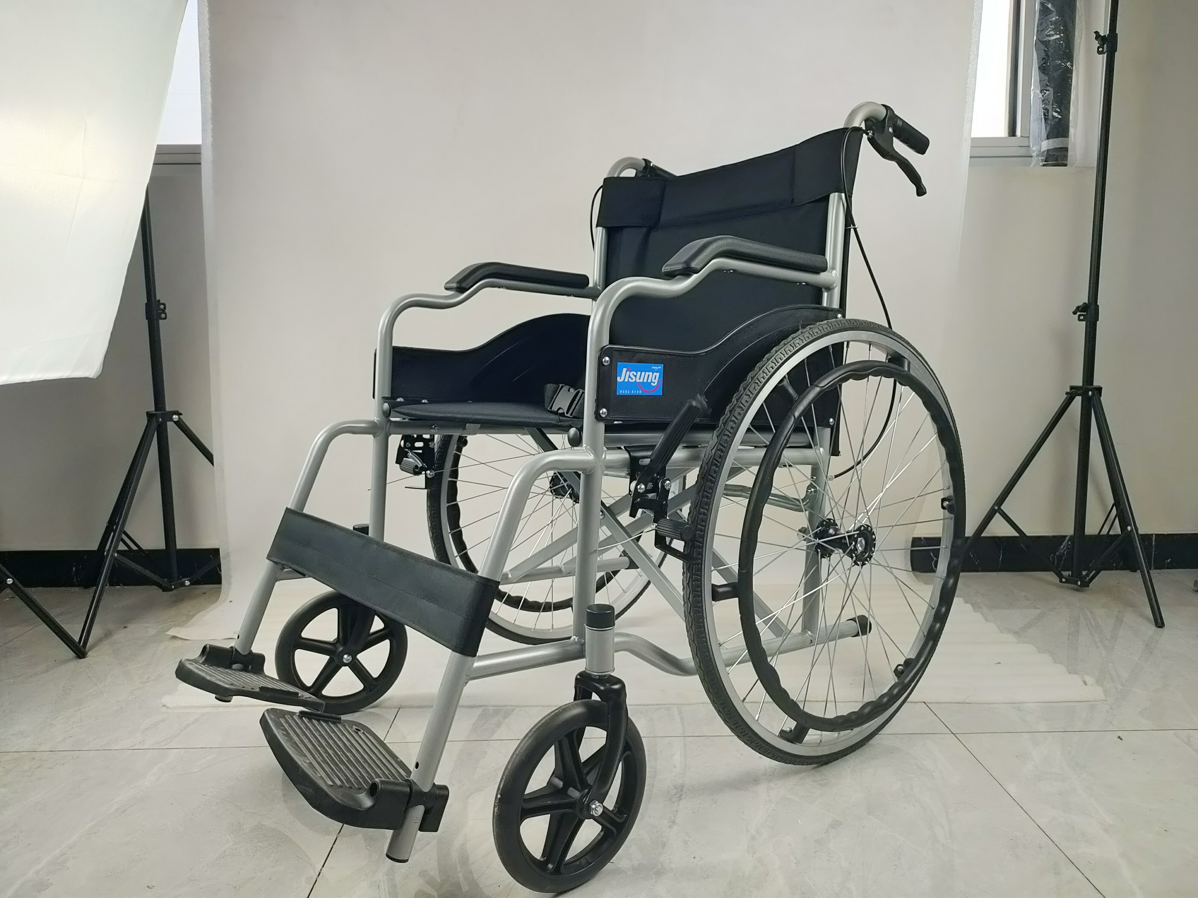 Manual wheelchairs for the disabled Steel Material Solid Tire Foldable Portable Manual Lightweight Wheelchair