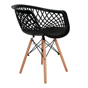 New design black net web polypropylene dining chair with beech wood leg