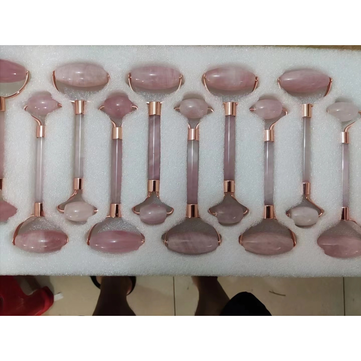 Manufacturer Custom Logo Massage Crystal Stone Pink Rose Quartz Amethyst Jade Face Roller with Natural Stone