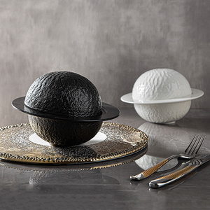 Upscale Restaurant Use Ceramic Bowl  Black And White  Astronomy Ball Shape Vajillas Innovative Porcelain Bowls With Lid For Soup