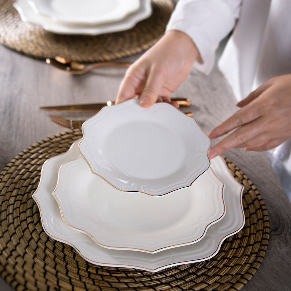 Factory Assiettes Mariage Dinnerware Vajilla Porcelain Gold Rim Dishes White Ceramic Flowers Shape Wedding Luxury Plate Set