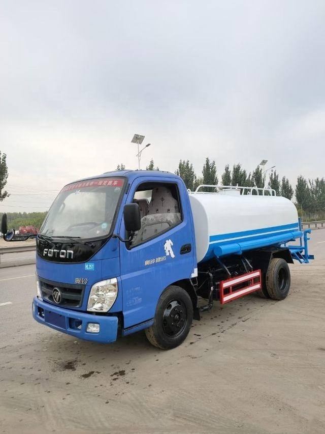 Cheap Price Mini 4x2 Water Tank Truck 6 Wheel Foton Brand Water Tanker for Sale