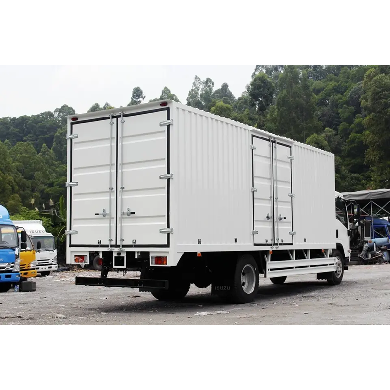 HOT Brand ISUZU 4X2 189HP Used Cargo Truck Diesel Engine Van Hand Truck 139kw Lorry Truck FOR sale