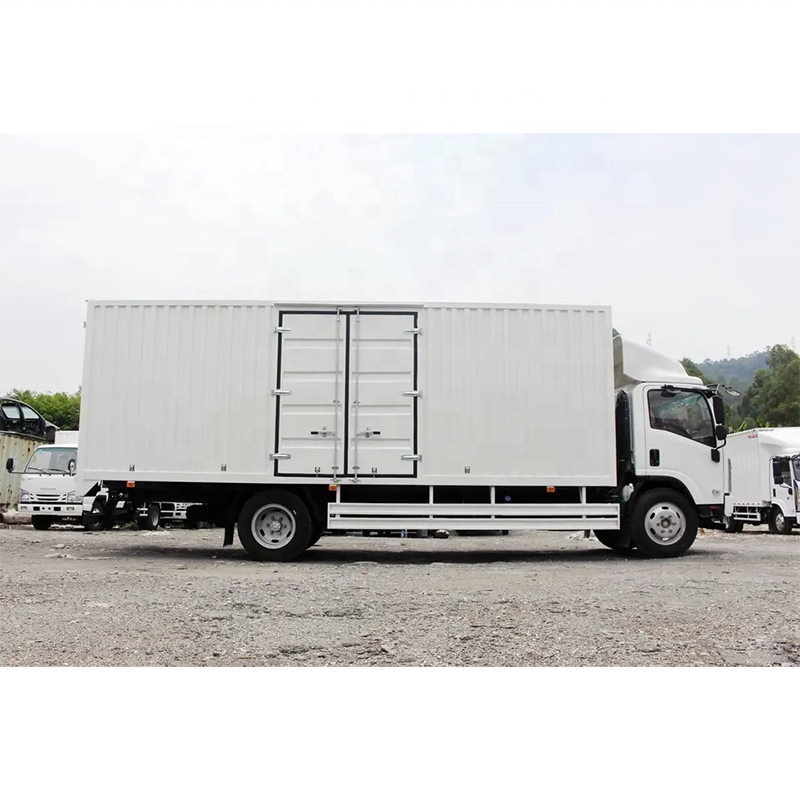 HOT Brand ISUZU 4X2 189HP Used Cargo Truck Diesel Engine Van Hand Truck 139kw Lorry Truck FOR sale