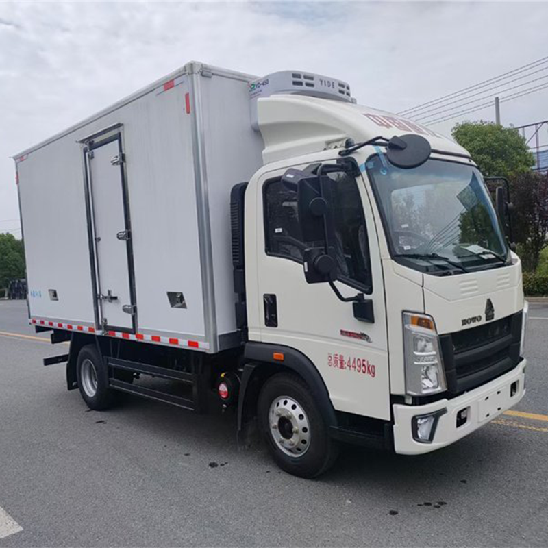 Howo Sinotruk Mini 3.5 ton van cargo truck small box delivery truck