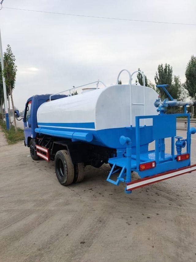 Cheap Price Mini 4x2 Water Tank Truck 6 Wheel Foton Brand Water Tanker for Sale