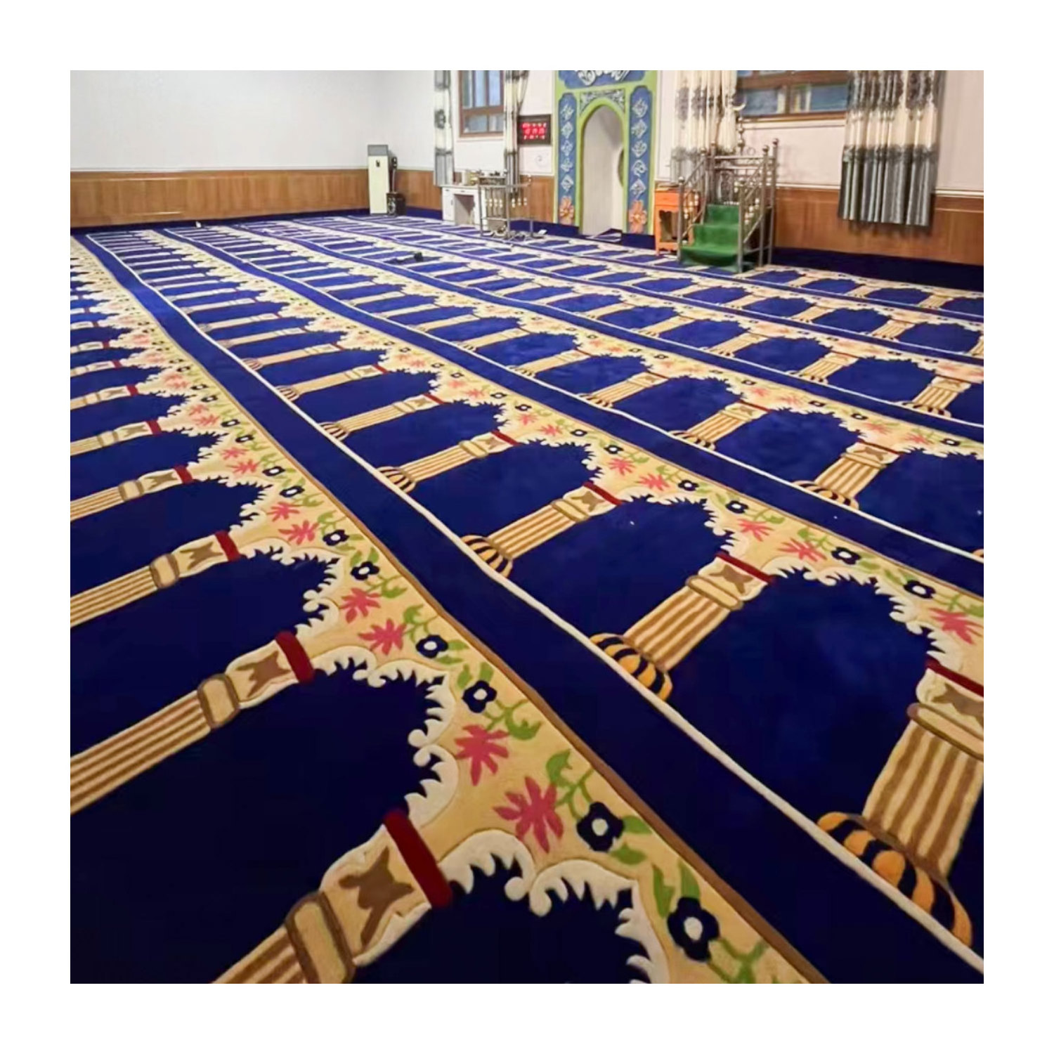 Factory Price Wall-to-Wall Muslim Prayer Carpet Roll PP Yarn Masjid Tapis de Priere for Hotels Mosque Carpet for Floor Use