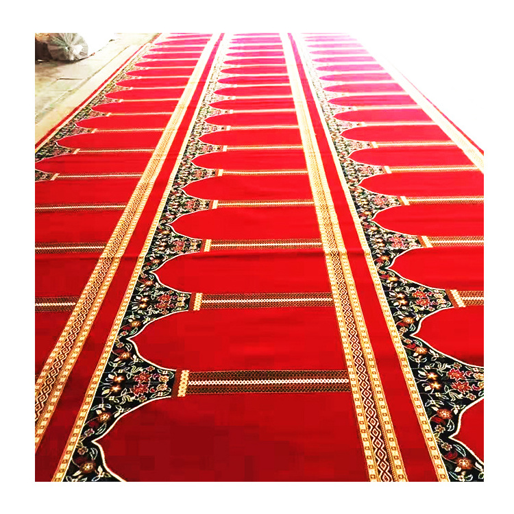 Factory Price Wall-to-Wall Muslim Prayer Carpet Roll PP Yarn Masjid Tapis de Priere for Hotels Mosque Carpet for Floor Use