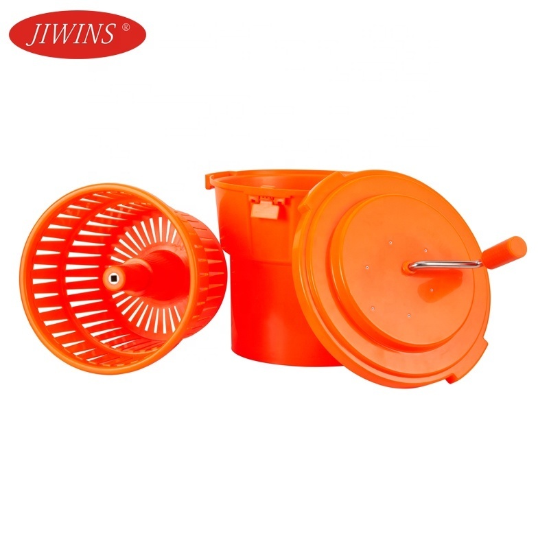 Commercial Kitchen Salad Spinner PP Plastic 9.5L/2.5Gal Silicone Vegetables Fruit Dryer Small Salad Spinner for Hotel Restaurant