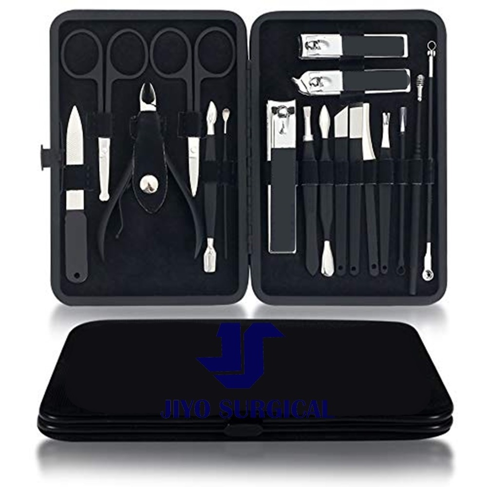 Stainless Steel Professional Grooming Kits Nail Care Tools / Manicure Set Nail Clippers Pedicure Kit 15/16/18 Pieces