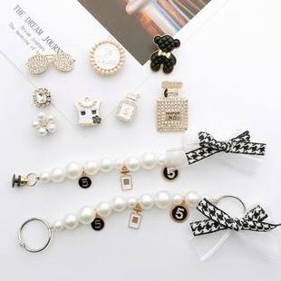 New Design charms metal diamond chains and pearls bling Girl Gift Decoration shoes charms clog charms