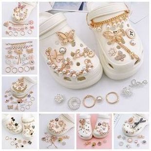 New Design charms metal diamond chains and pearls bling Girl Gift Decoration shoes charms clog charms