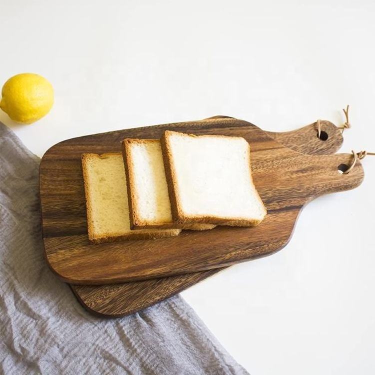 Wooden Pizza Cheese Board Chopping Board with Handle to Hang Charcuterie Board Used for Serving Platter