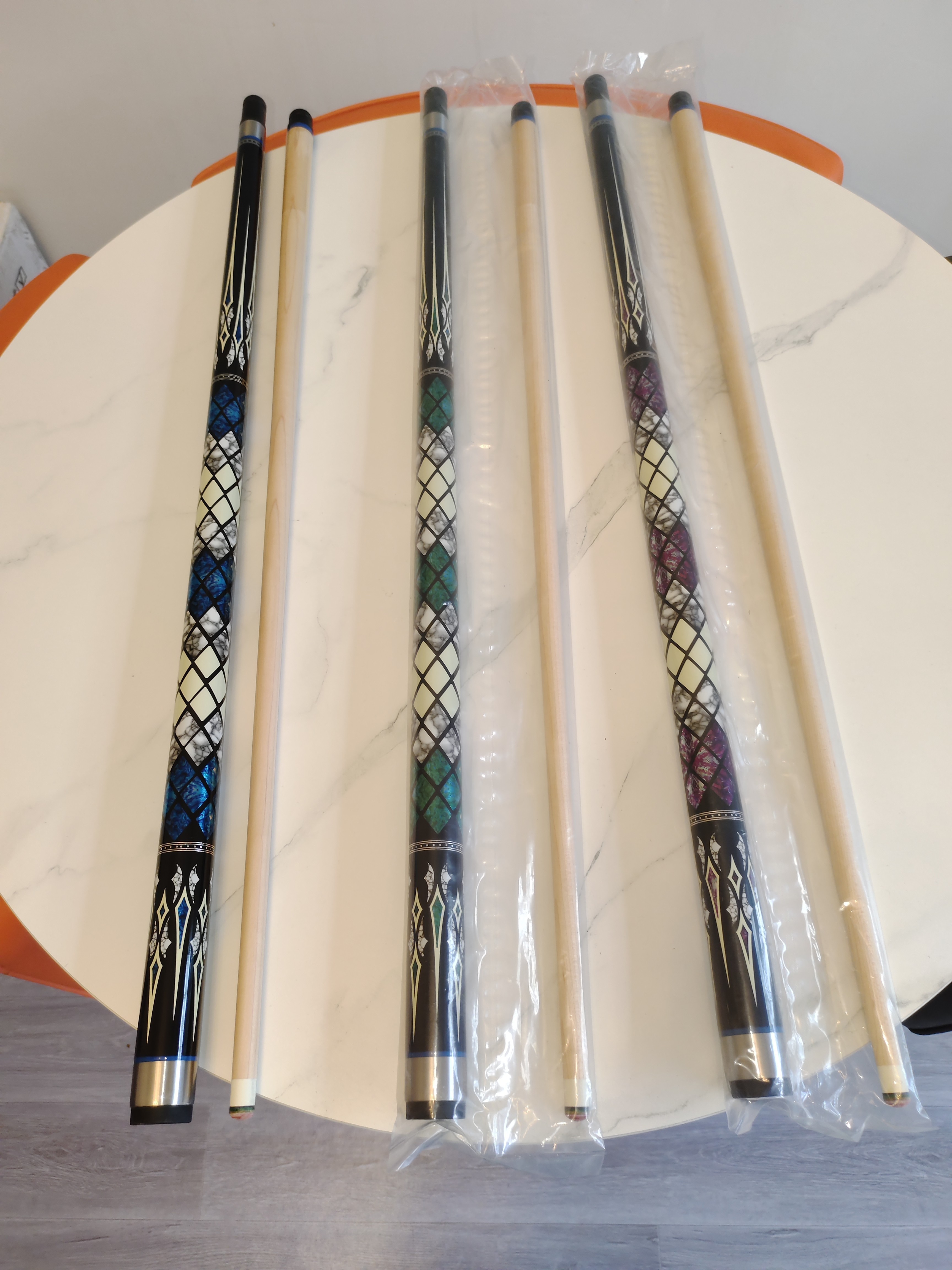 High Quality Professional 8 ball 9 ball Billiard Pool Cue Stick 12mm 12.5mm 13mm Billiard Cue 58