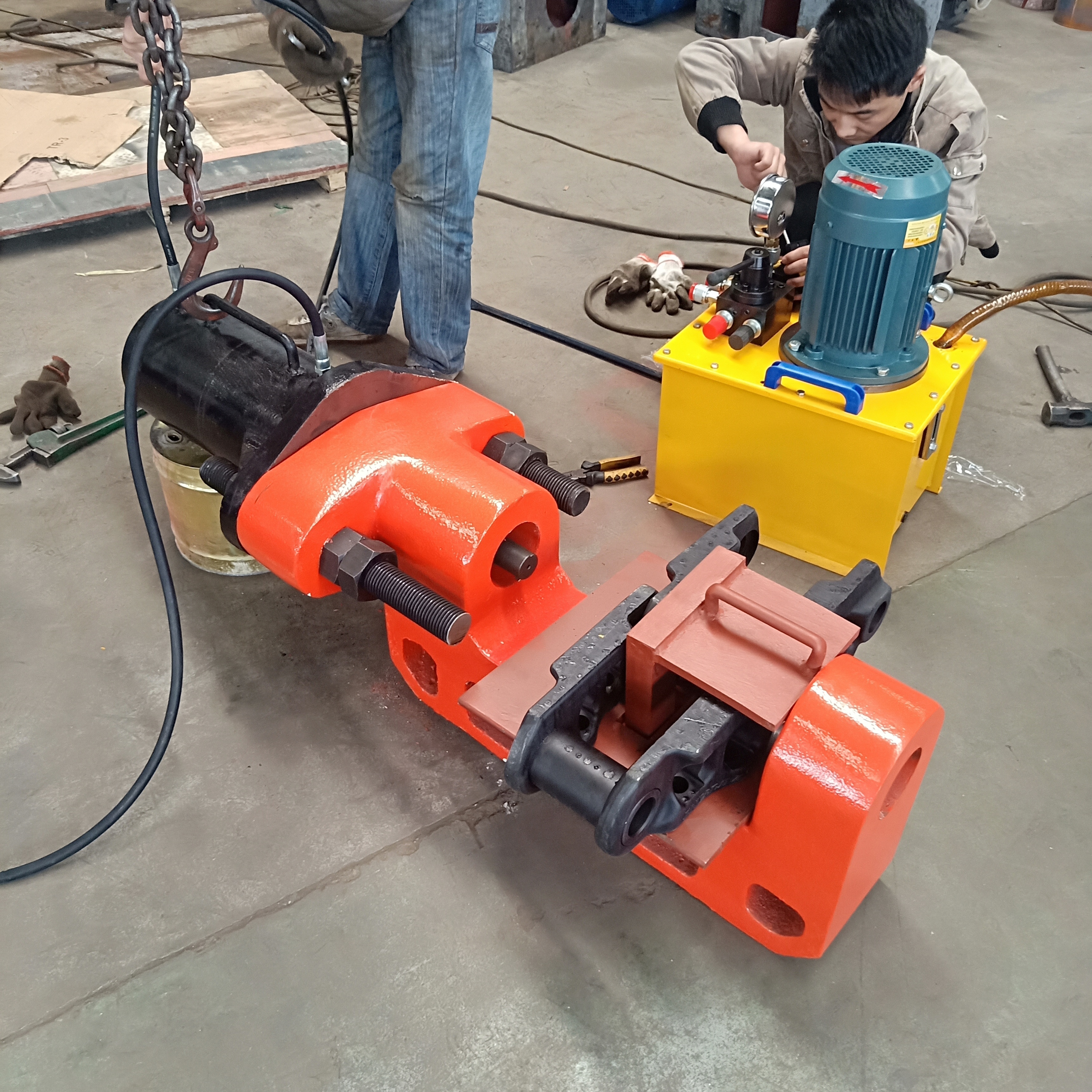 cheap price 150 ton portable hydraulic track link pin press