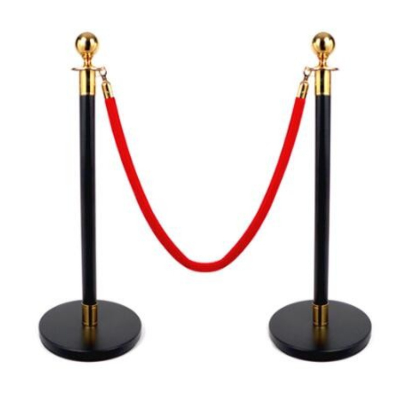 Wedding Using Red Carpet Stanchion Outdoor Retractable Fence For Queue Line