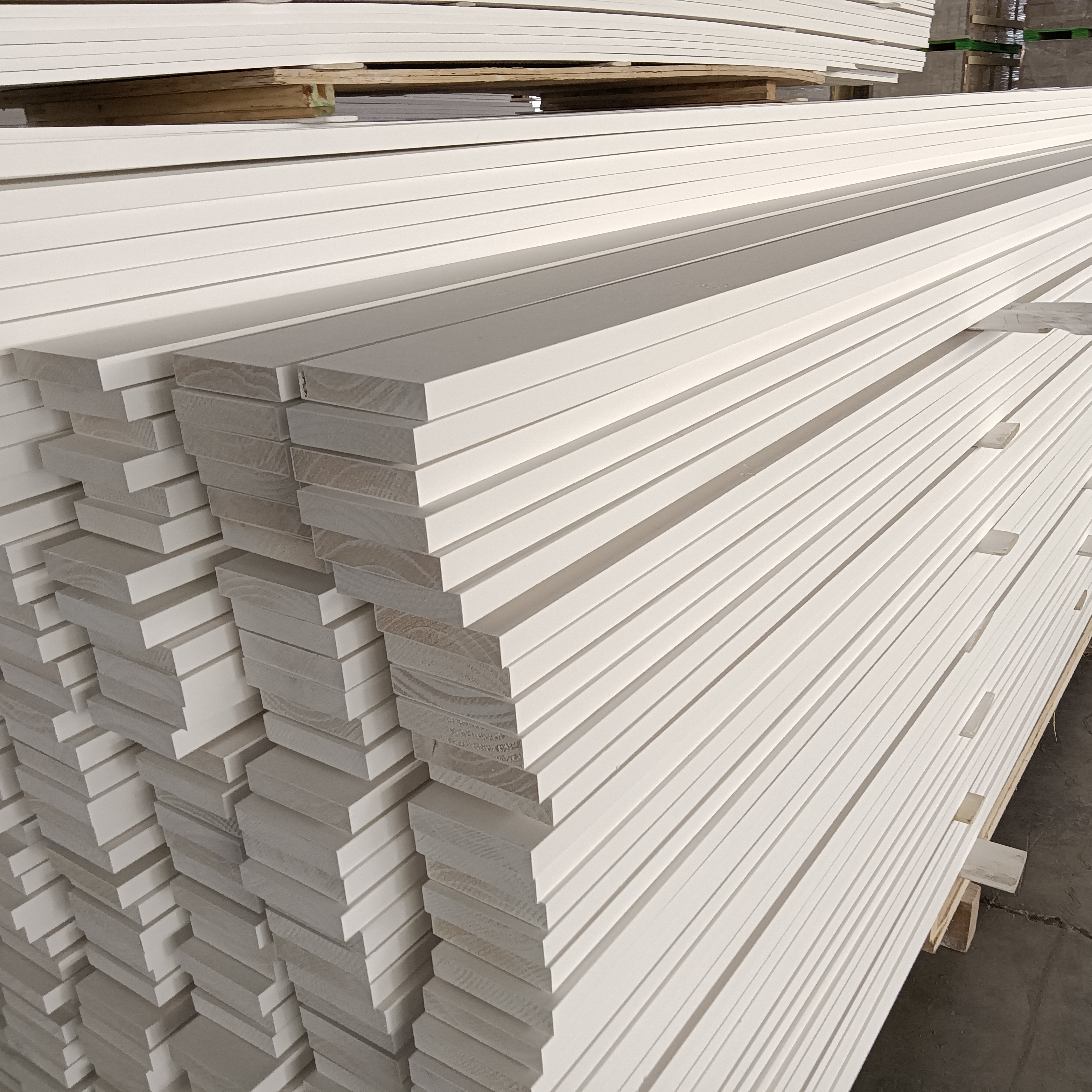 Wood Mouldings Millwork White Primed Wall Trim Baseboards Skirting Boards