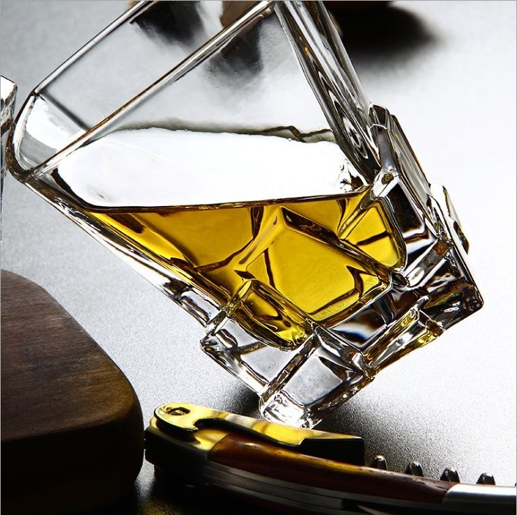 New design glass whiskey crystal whiskey glass cup square rocking whiskey glass for sale