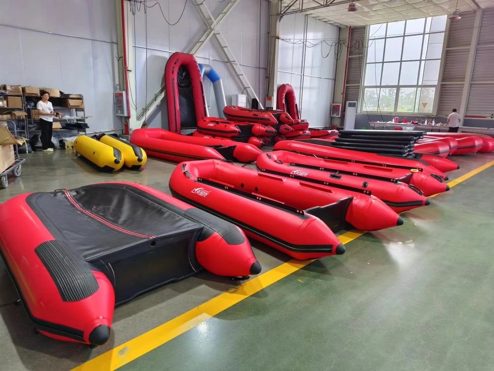 Wholesale Chinese factory PVC thickened rubber inflatable folding fishing boats