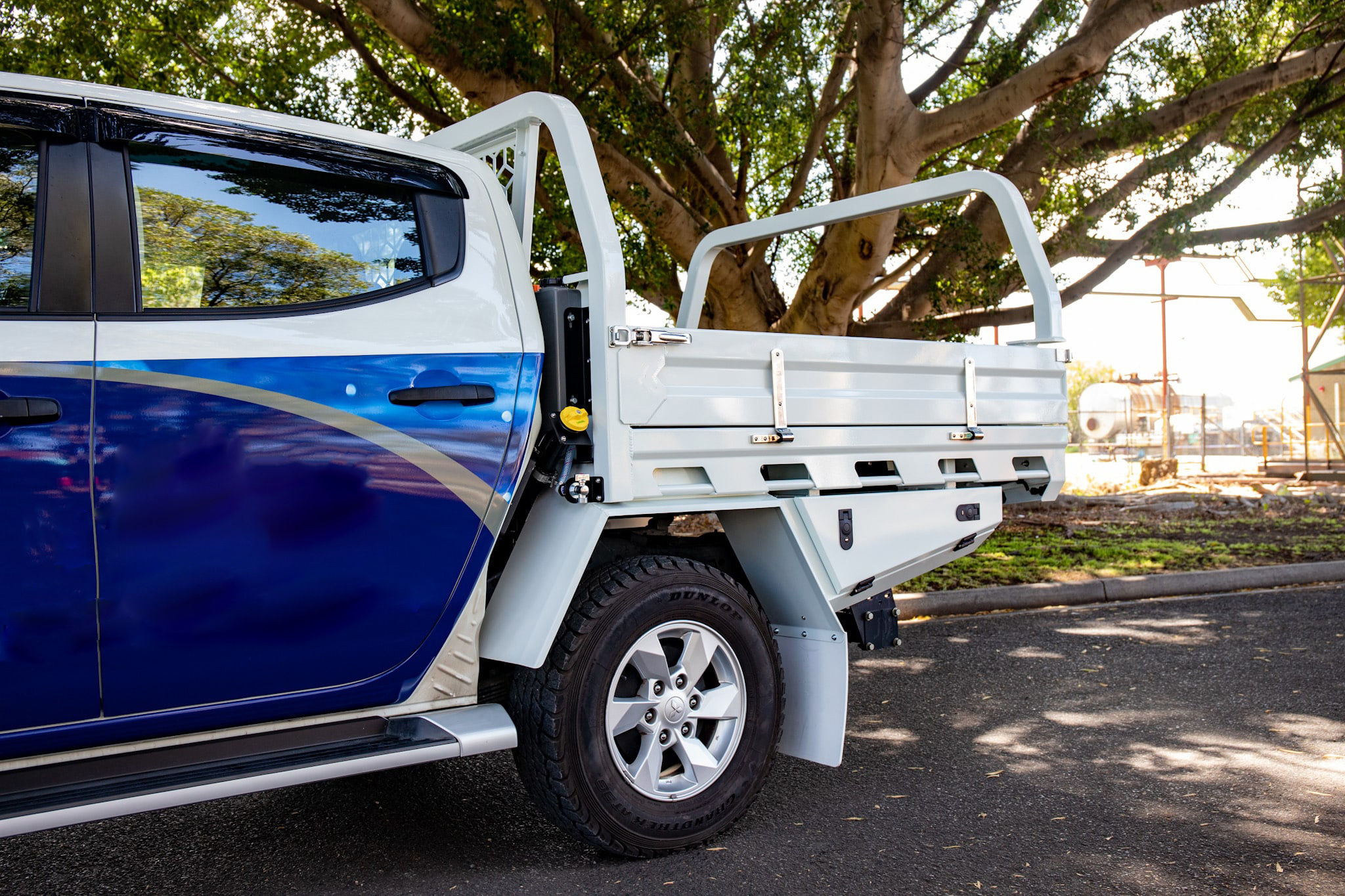 Aluminum Custom Ute Tray With Side Toolbox And Mud Guard For Triton/ranger/hilux Truck Pickup