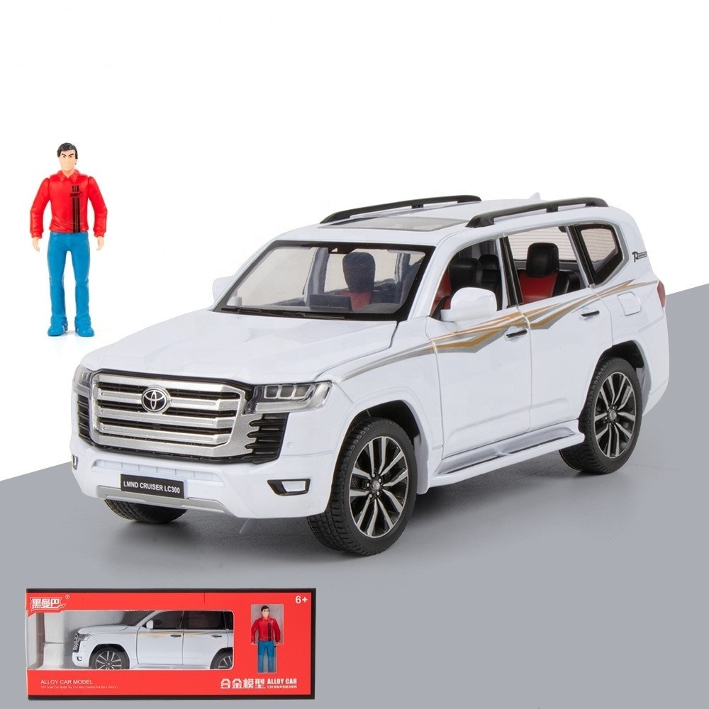 HOT! 1:24 Diecast Model Cars Cruiser LC300  Alloy Model With  Doll Sound And Light Pullback Car Toy For Gift