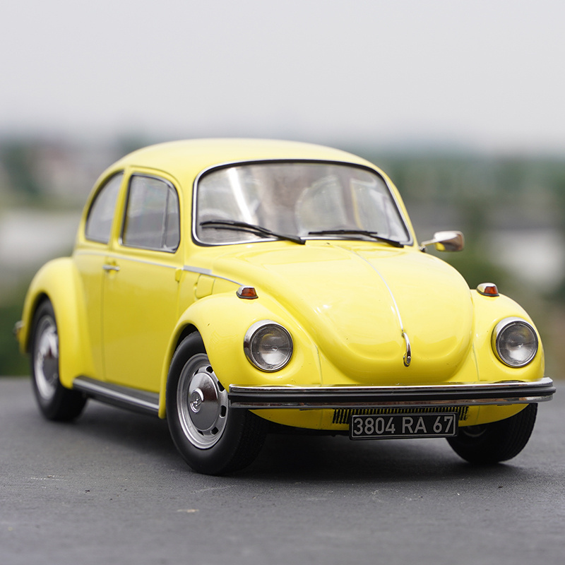 1:18 original 1973 Volkswagen 1303 classic beetle car model collection ornaments diecast toy