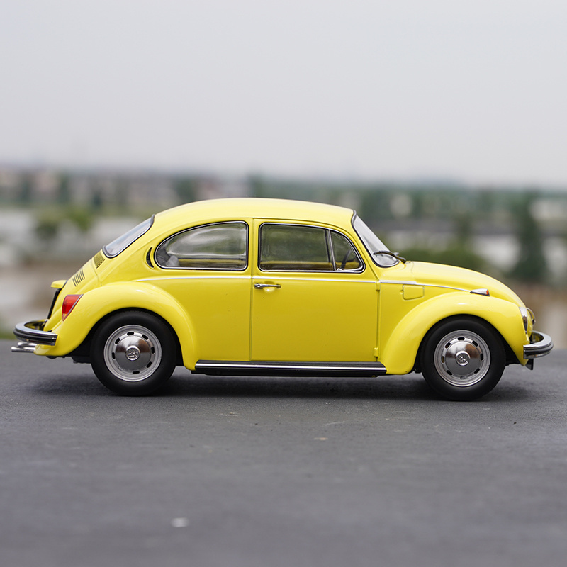 1:18 original 1973 Volkswagen 1303 classic beetle car model collection ornaments diecast toy