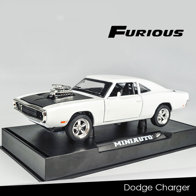 Fast and Furious 1:32 classic dodge 1970 Diecast Model Cars Pull Back Cars Christmas presents children's toys car collectibles